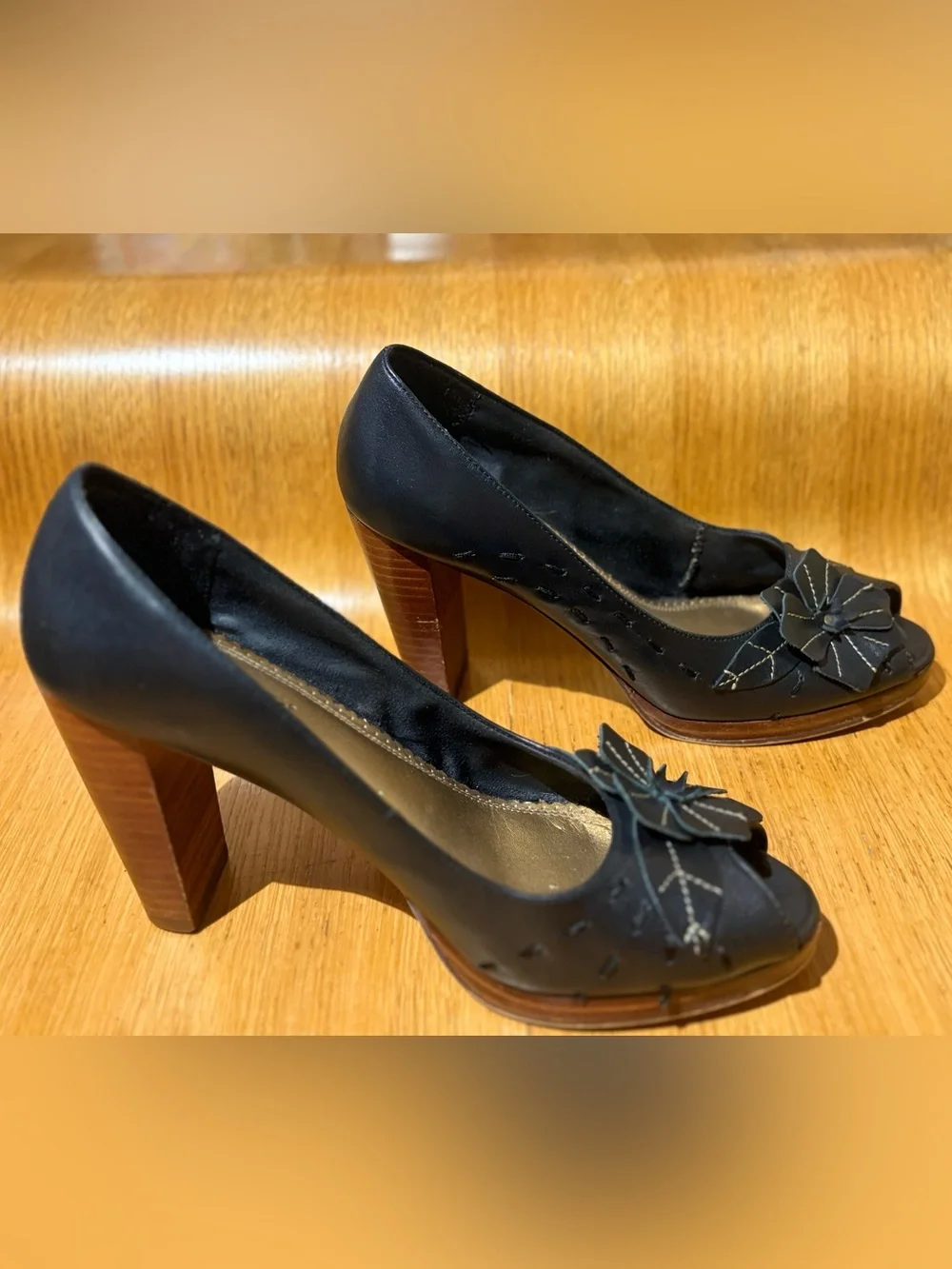 Seychelles Black Leather Vintage-Inspired Flower Peep-Toe Platform Heels